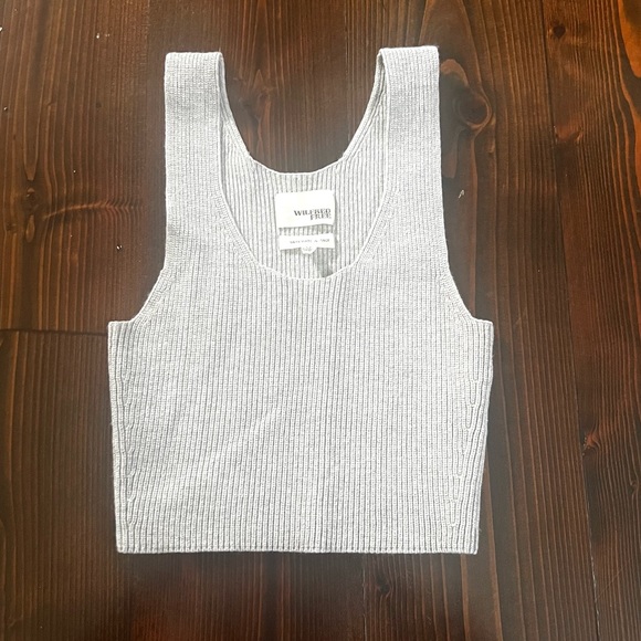 NWOT Aritzia Wilfred Free Sleeveless Tank Crop Top - Picture 2 of 6